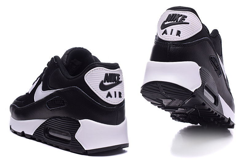 air max noire et blanche femme