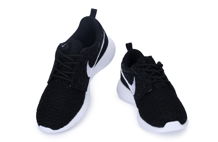 nike roshe run bordeaux pas cher